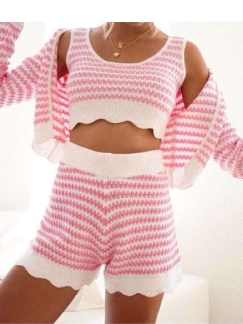 Yellow the label- scalloped Pink & White Knit Three-Piece Set - Picture 2 of 3